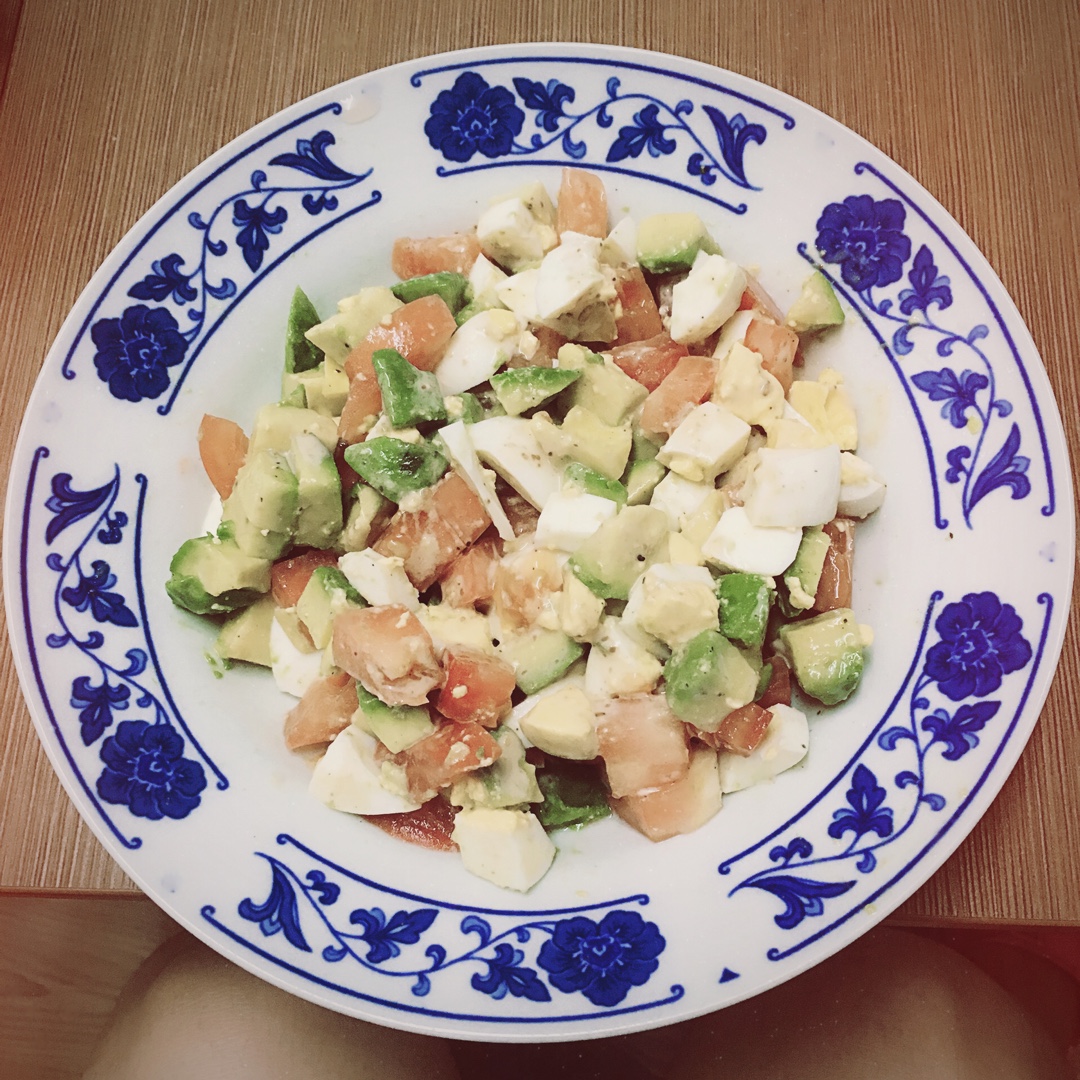 早餐之牛油果鸡蛋沙拉