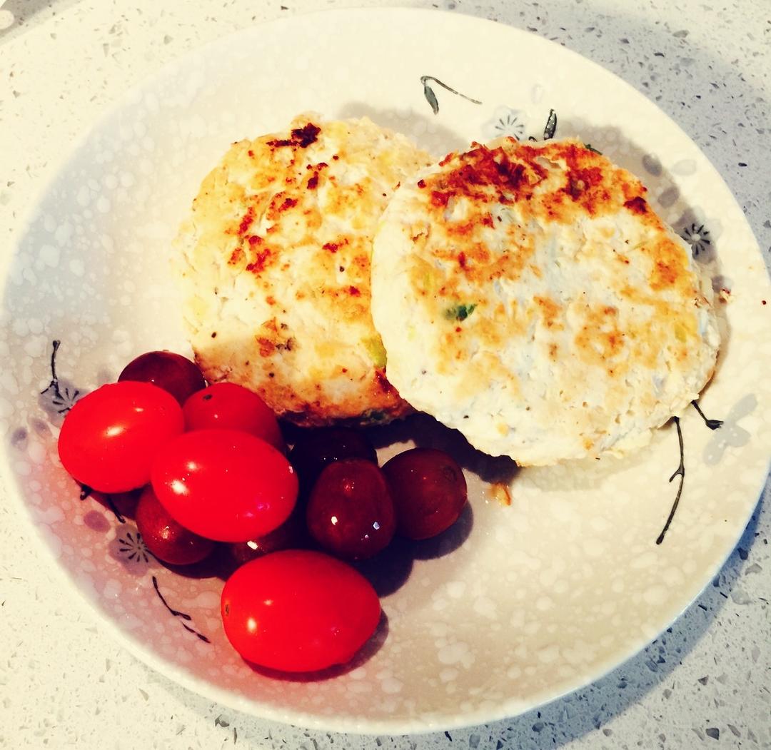 减肥鸡胸豆腐饼的做法