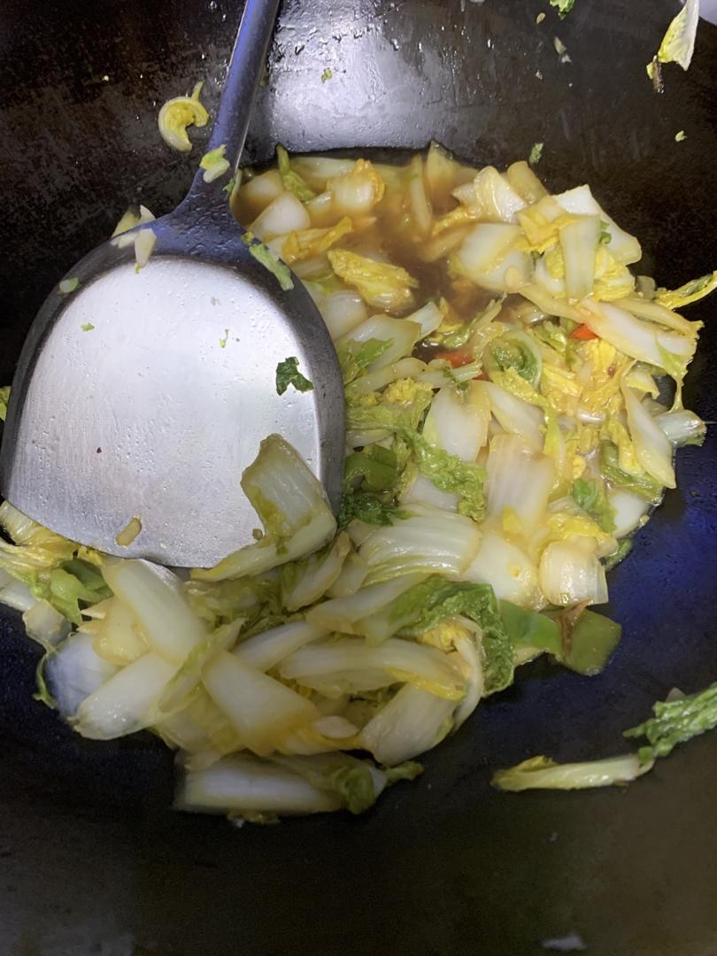 厨师长教你：“酸辣大白菜”的家常做法，酸辣又开胃，收藏了