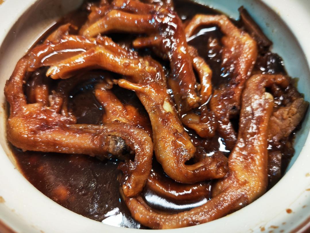 鸭脚（带皮）田螺煲