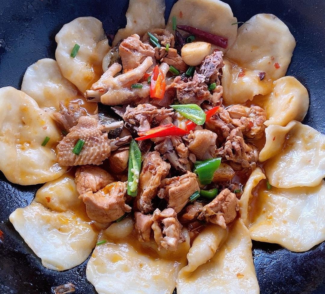 地锅鸡+自制红油【曼食慢语】