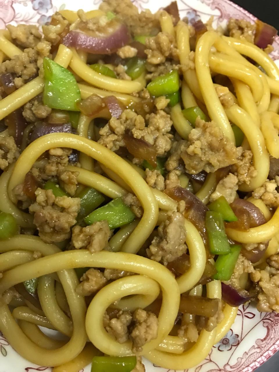 牛肉炒乌冬