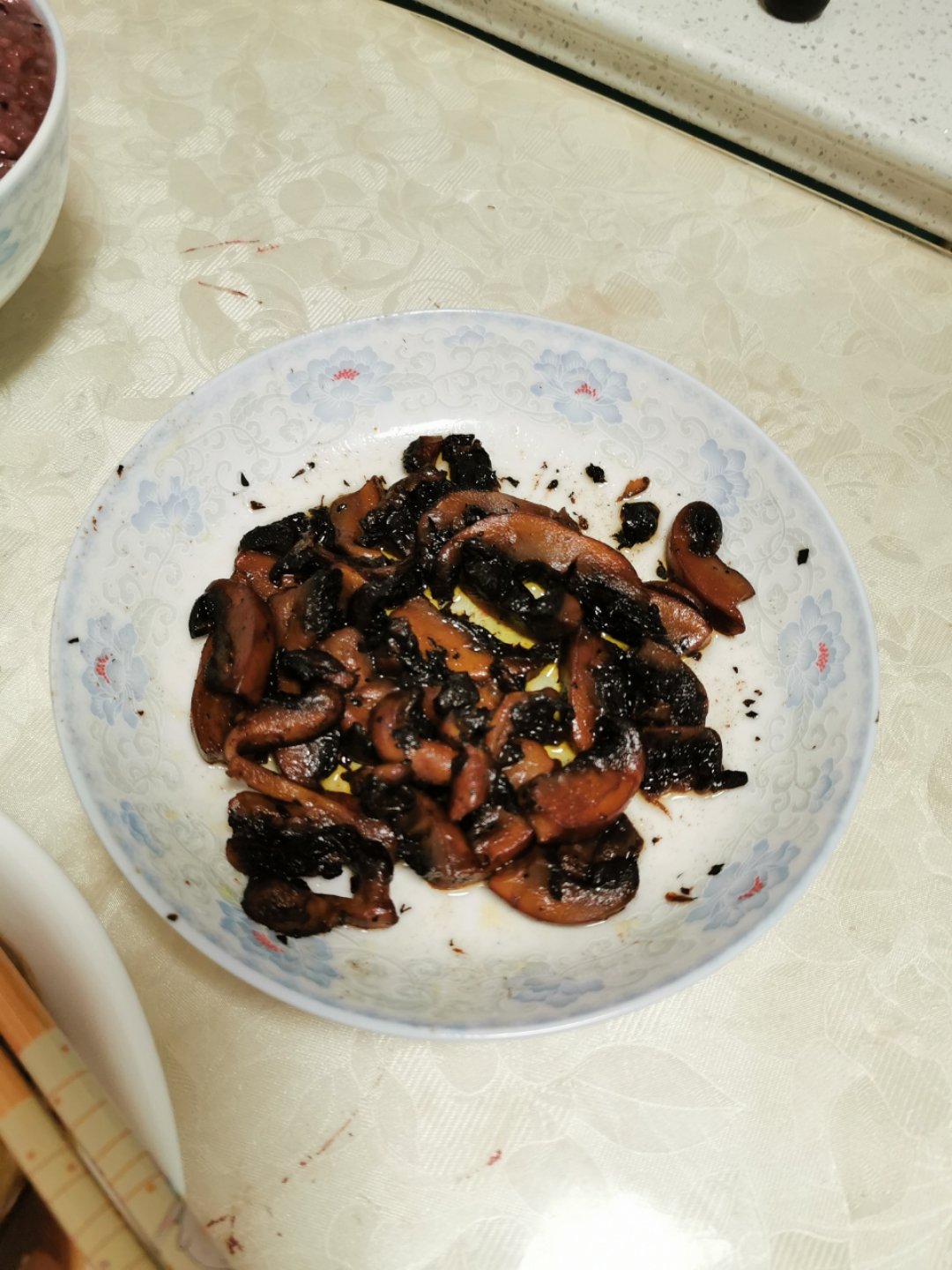 黄油黑胡椒炒牛排菇