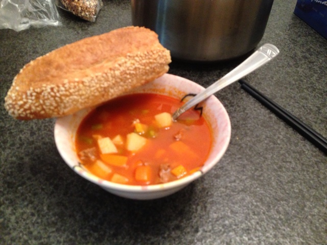 匈牙利牛肉汤 (gulash, gulyás)