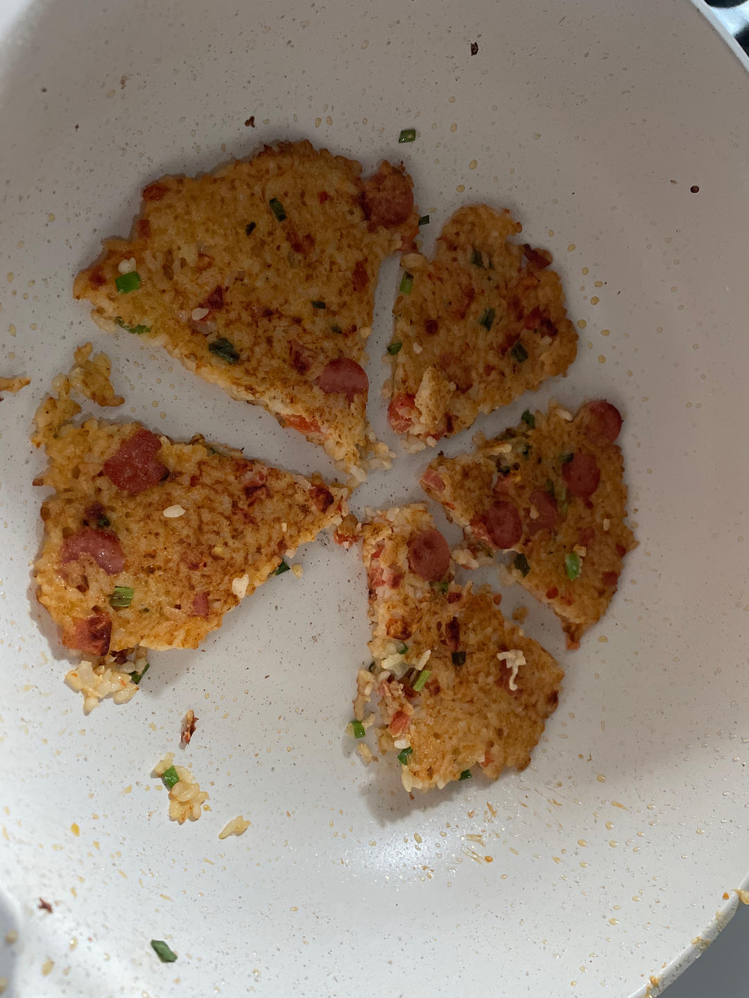 早餐蛋饼，解决剩米饭的好方法，食材随意味道超赞👍