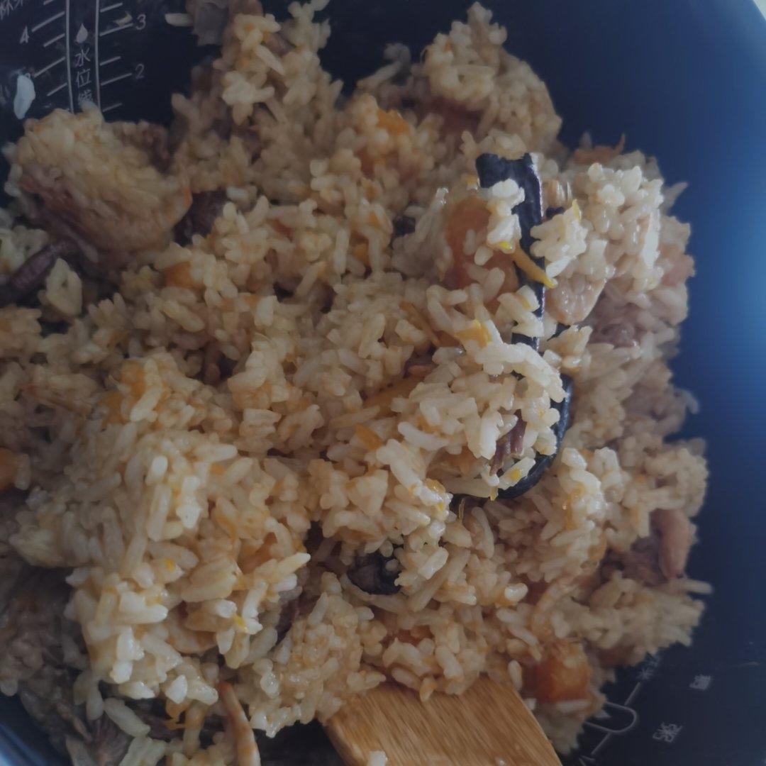 美味到不行的南瓜饭