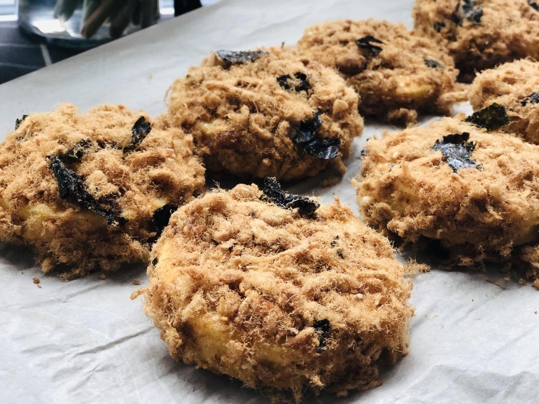 美味海苔肉松小贝