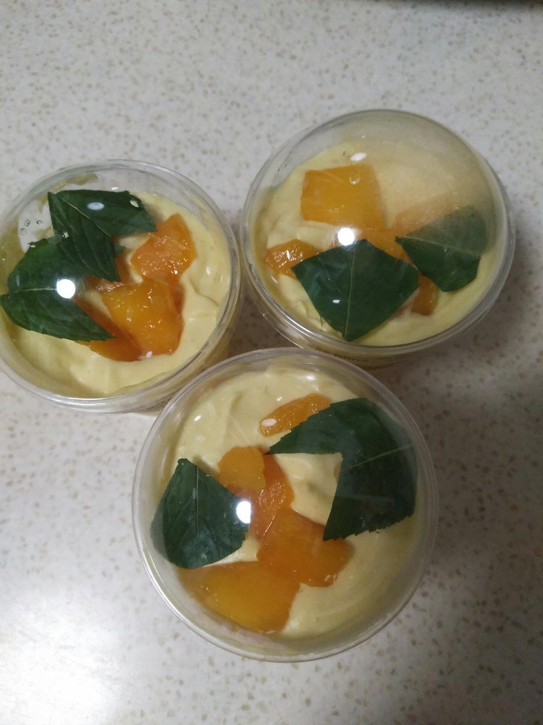芒果慕斯杯