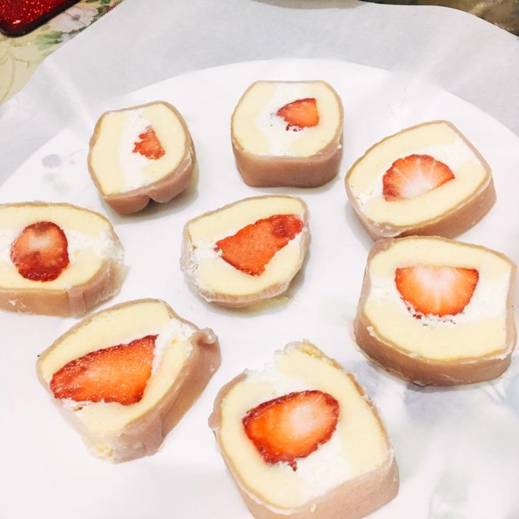 草莓白玉卷【曼食慢语】