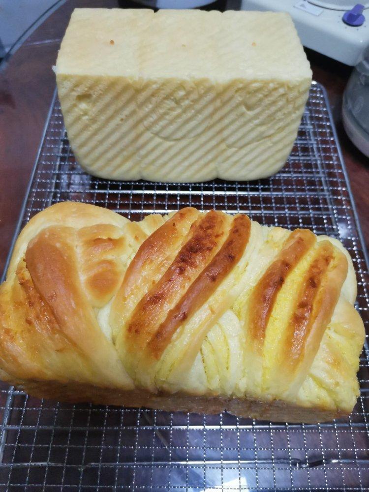 椰蓉满满吐司！幸福的味道。