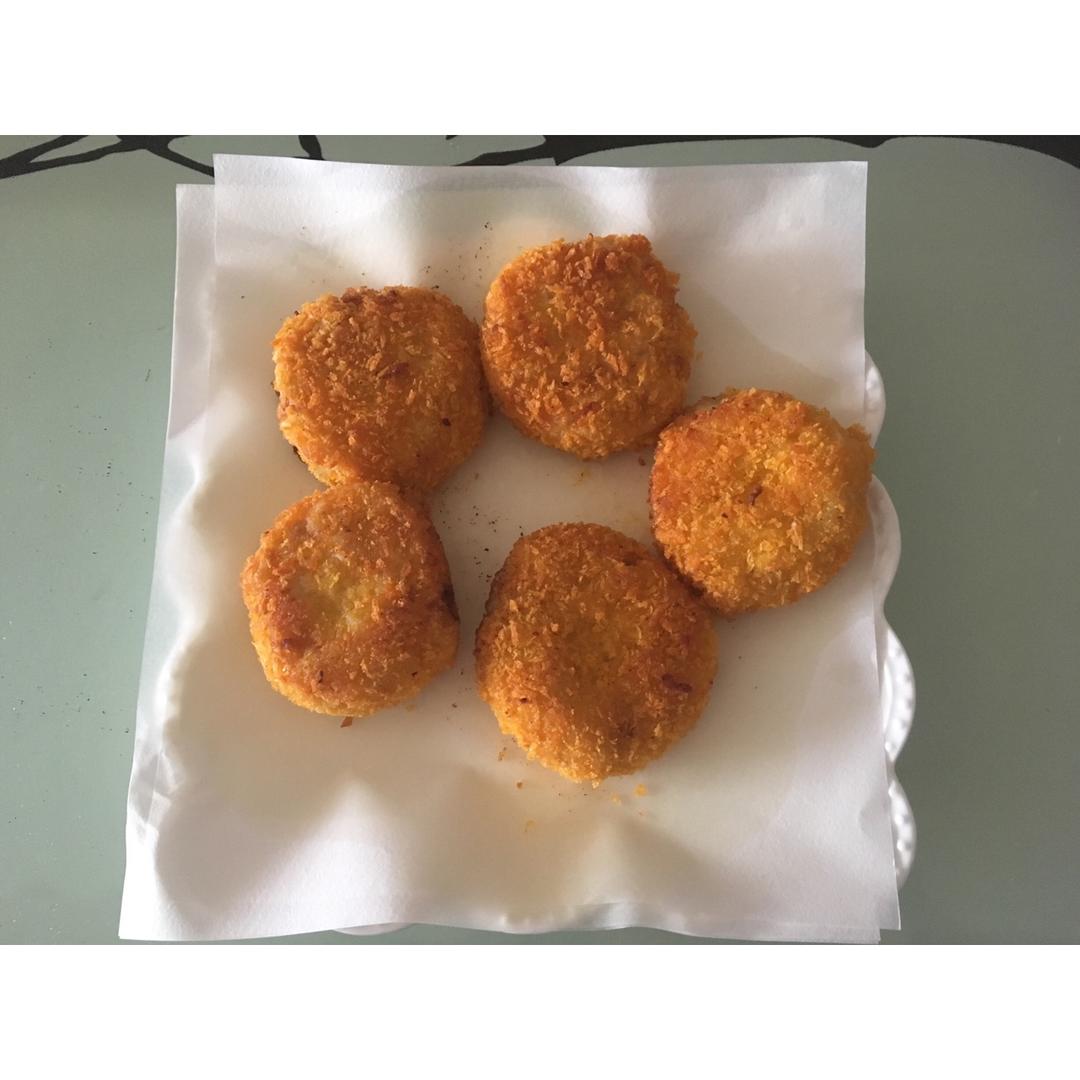 鸡肉可乐饼
