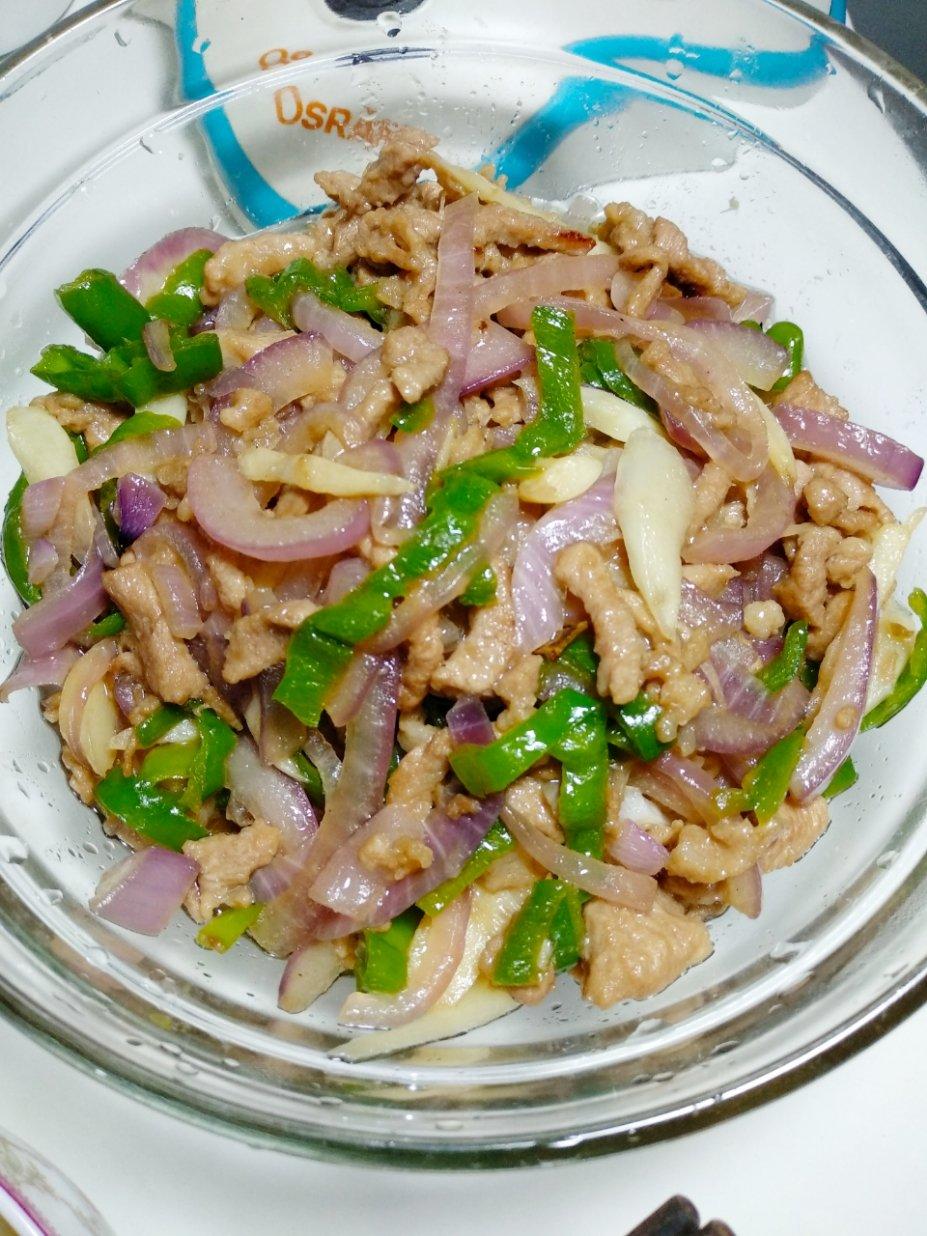 洋葱炒肉丝的家常做法,洋葱炒肉丝的家常做法窍门视频