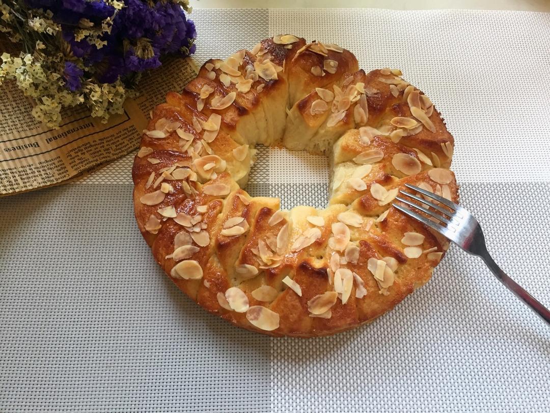 日式香浓炼乳面包