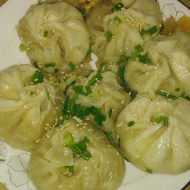 水煎包（韭菜）Fried Dumplings