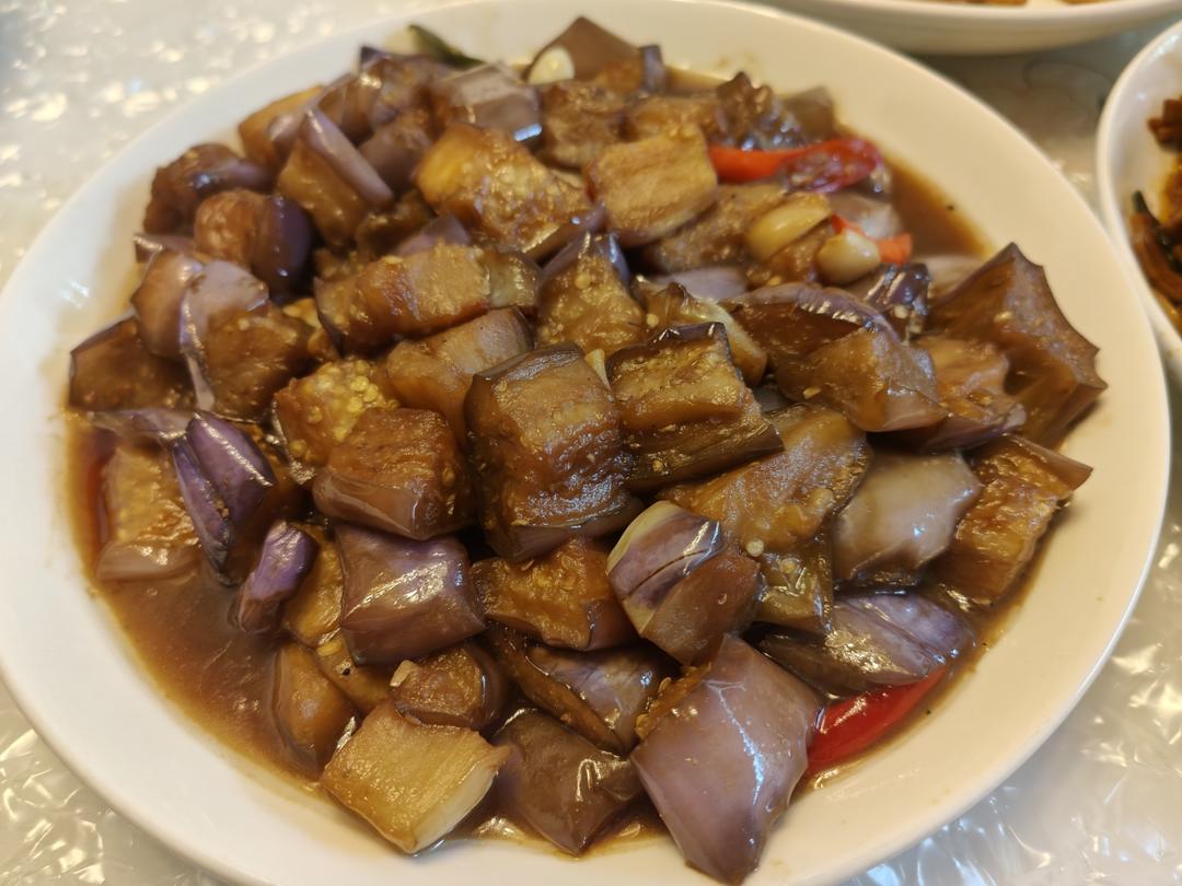 家常菜|红烧茄子