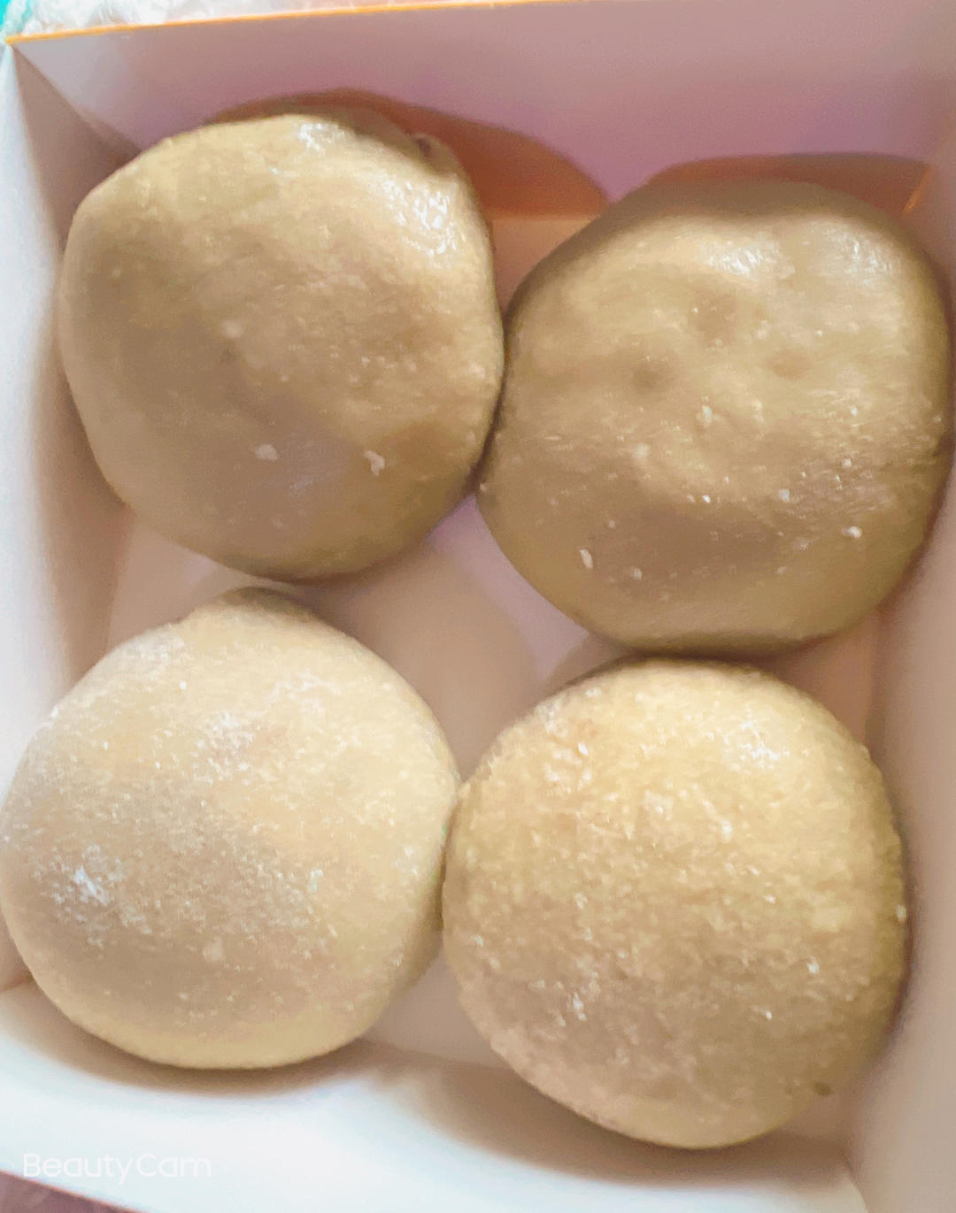 白胖软糯的雪媚娘，咬一口下去，香甜的幸福感～