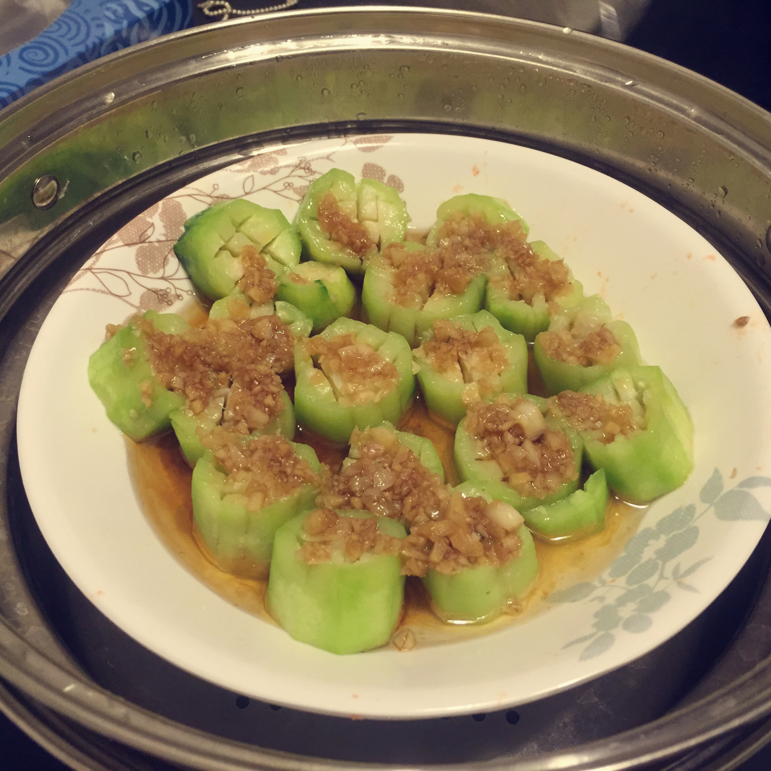 蒜蓉蒸丝瓜