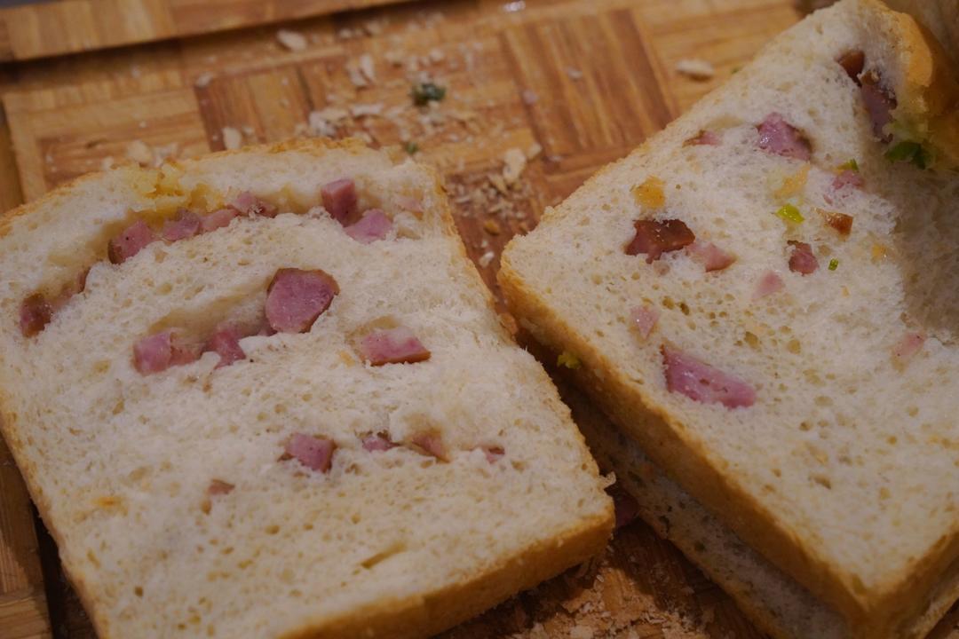 蒜香火腿吐司