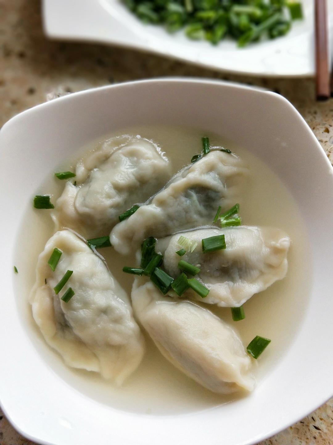 茼蒿鲜肉水饺