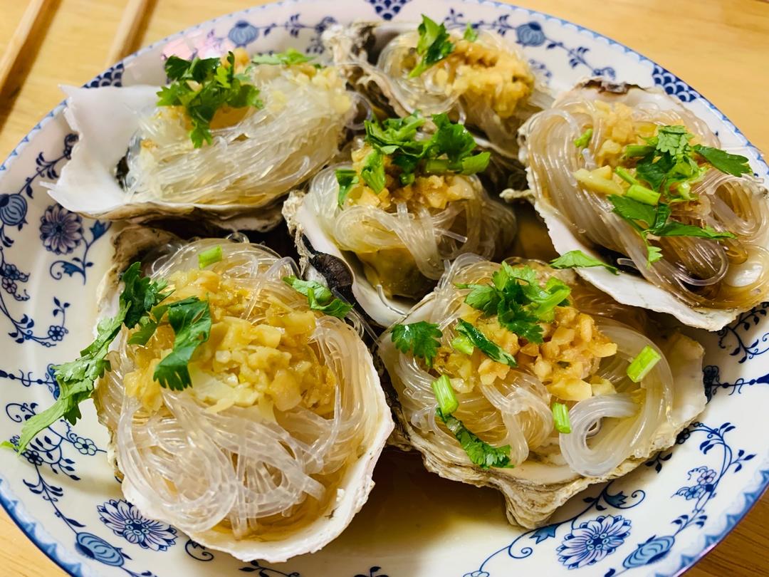 蒜蓉粉丝蒸生蚝