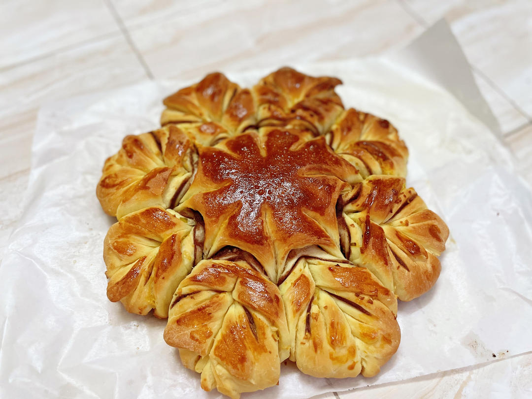 【小高姐】蒜香浓郁 造型优美 不用揉出手膜的面包