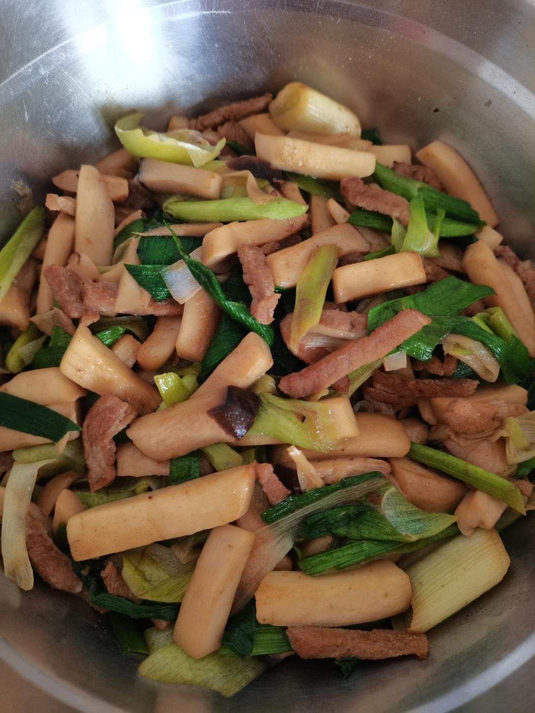 杏鲍菇火爆春蒜苗