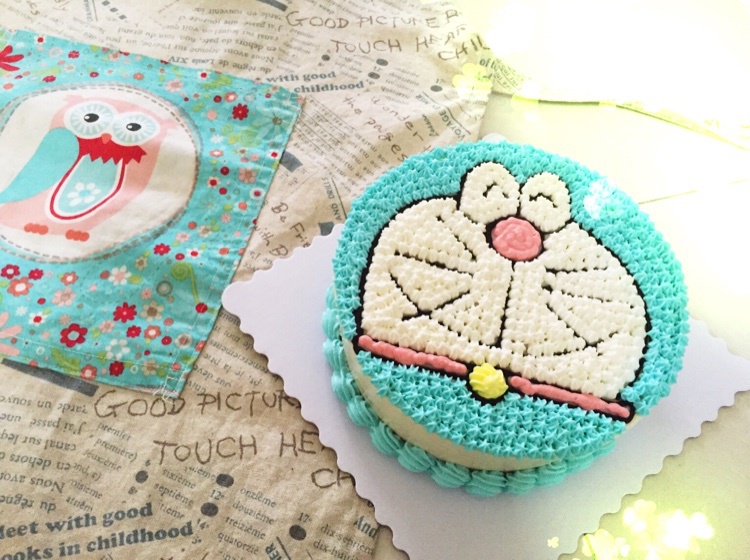 机器猫奶油蛋糕