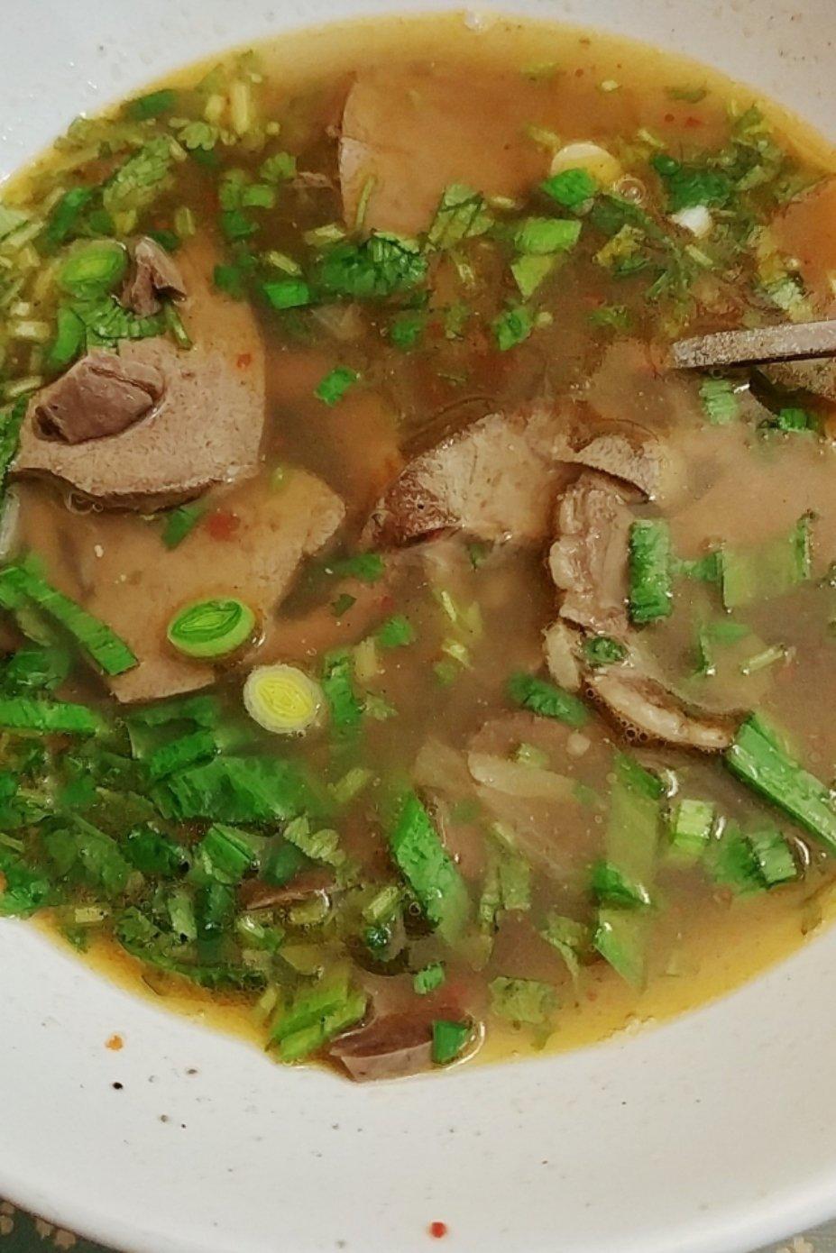 鼓肚子青蛙娘做的草原羊杂汤