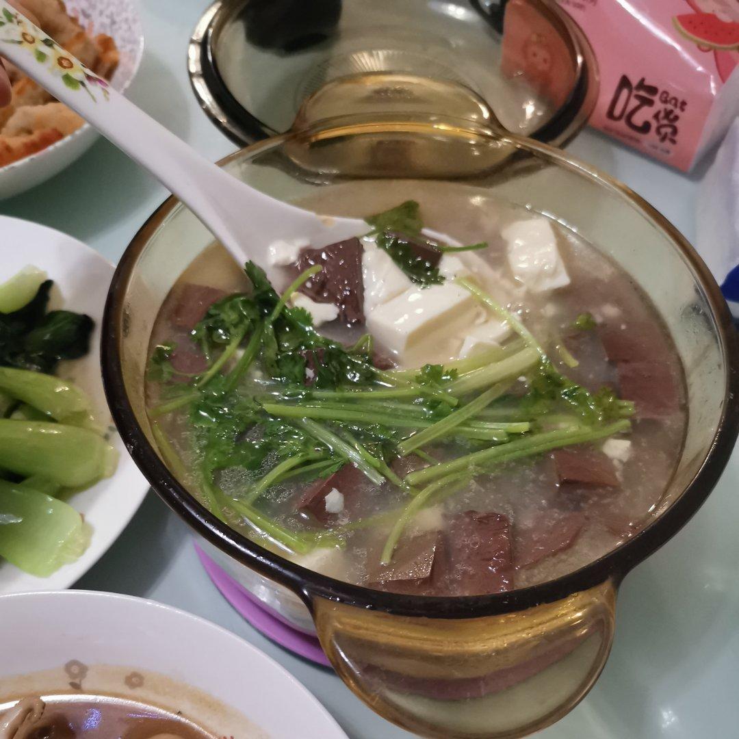 家庭鸭血豆腐汤