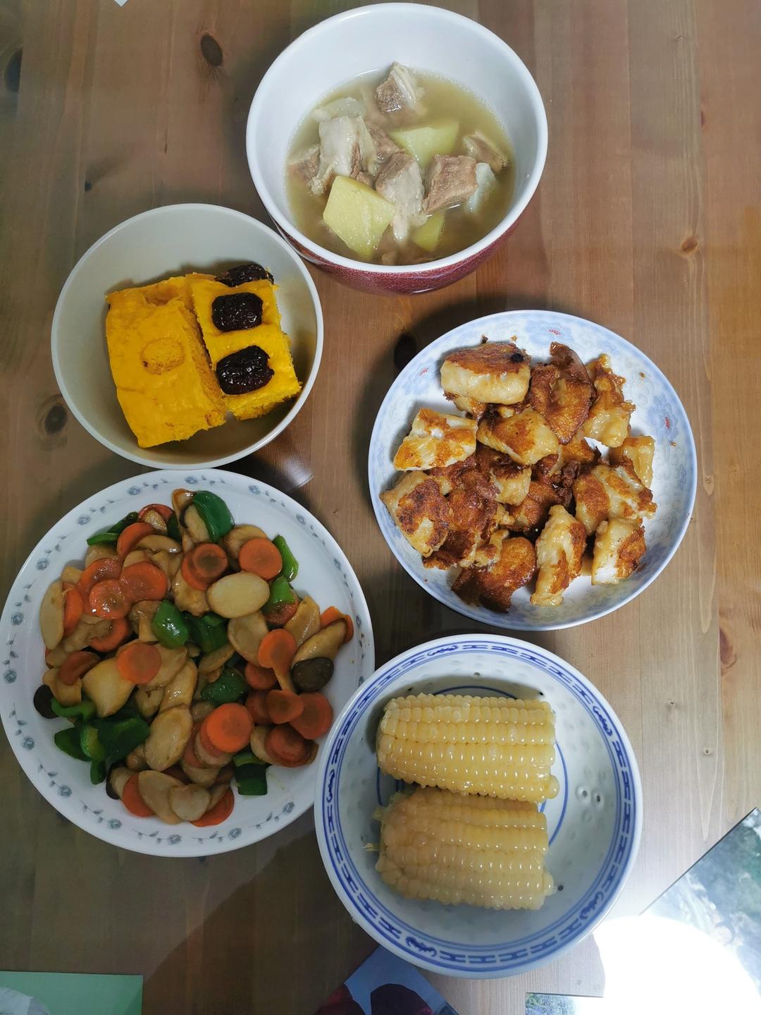 午餐•2022年3月19日