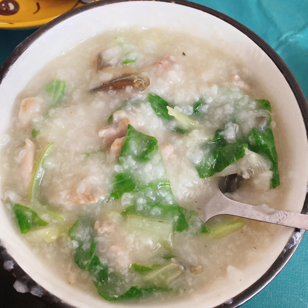 妈妈👩教我做的皮蛋瘦肉粥🥣简单快捷美味😋