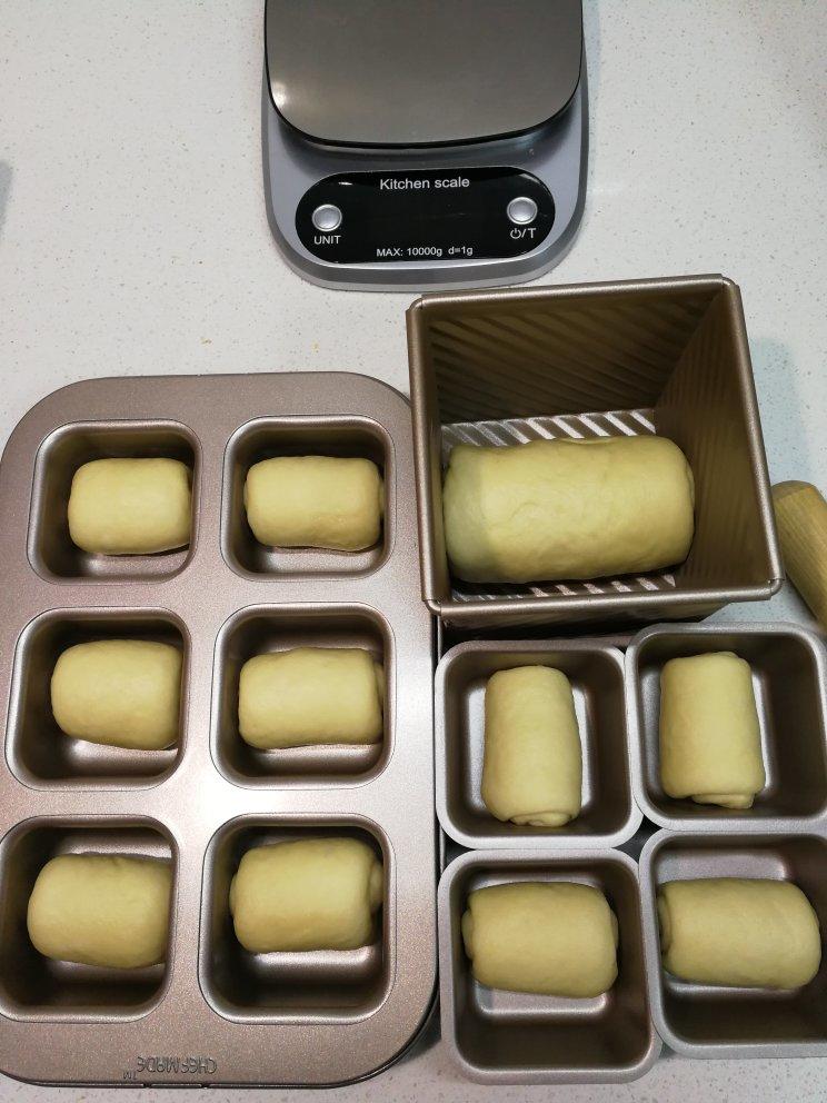 一次性发酵鲜奶油小面包