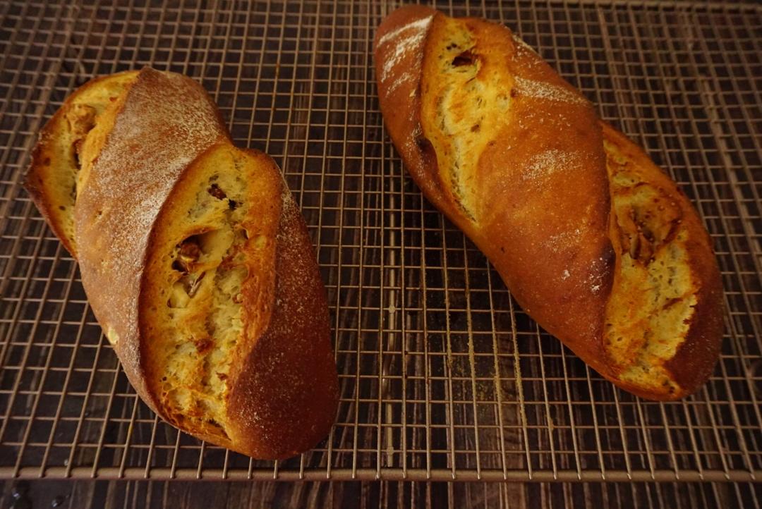 马尔马拉的海风—榛子无花果黑麦面包