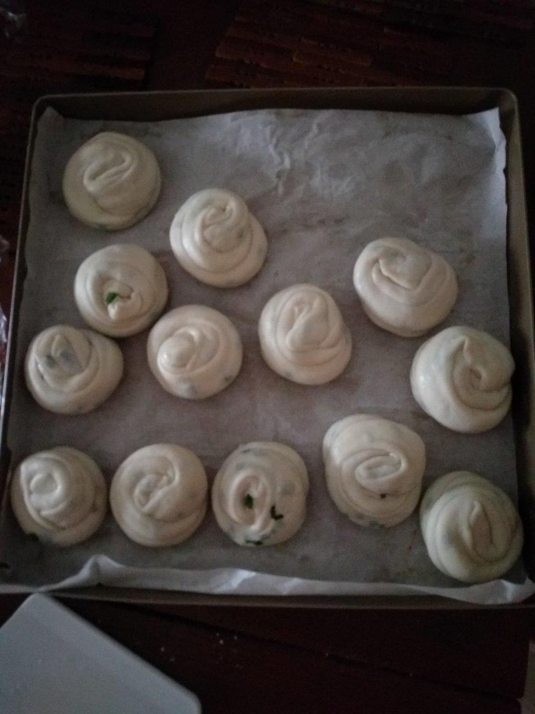 堂妈教你做飘香葱油饼