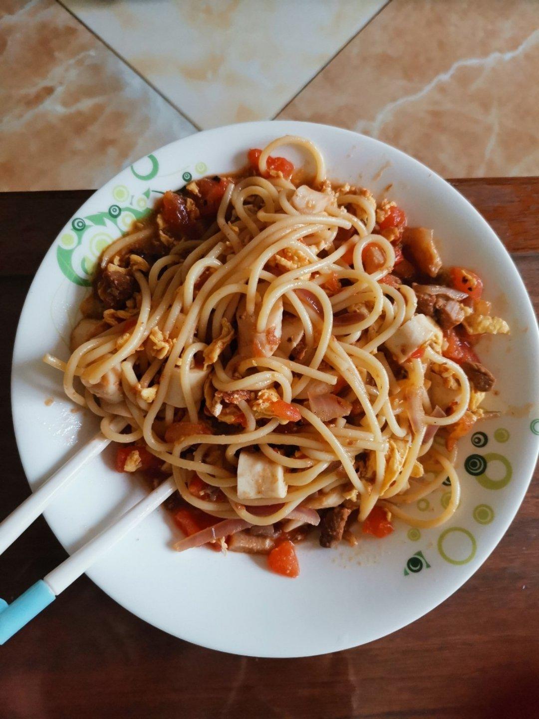 番茄肉酱意大利面