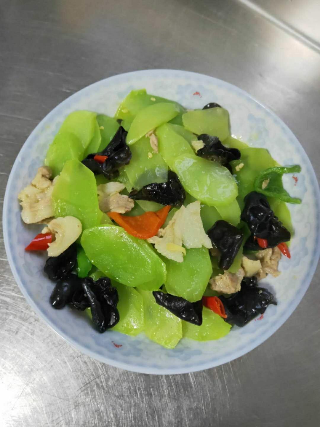 青笋炒肉~微辣版