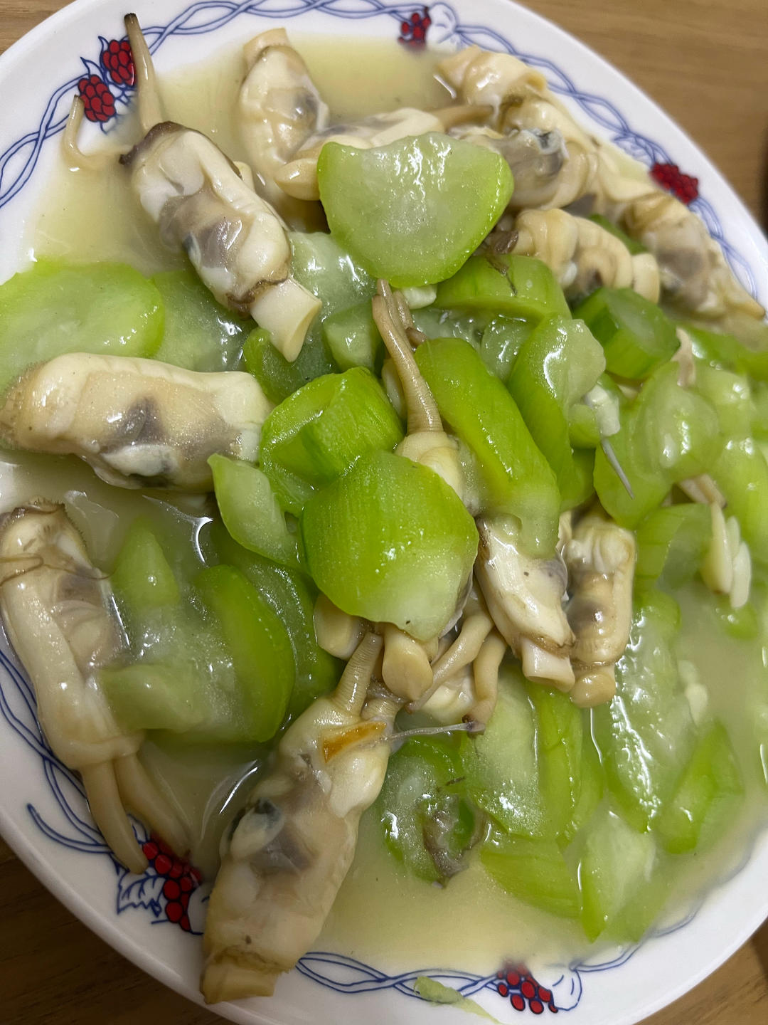 丝瓜烧蛏子(鲜掉眉毛)