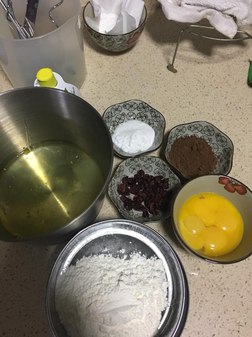 原味戚风纸杯蛋糕（烤箱做纸杯蛋糕）