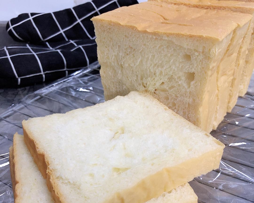 小熊揉面机版450g吐司的做法