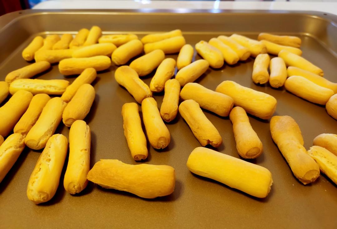 宝宝辅食：很酥很香的无添加手指饼