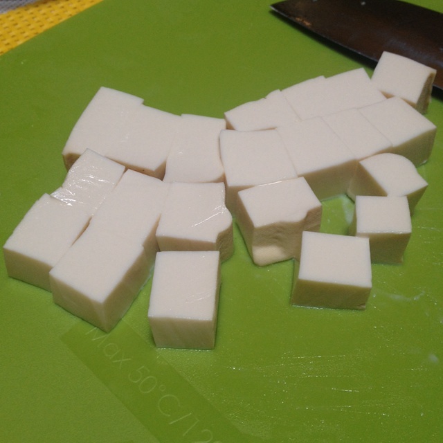 砂锅酱焖豆腐的做法 步骤1