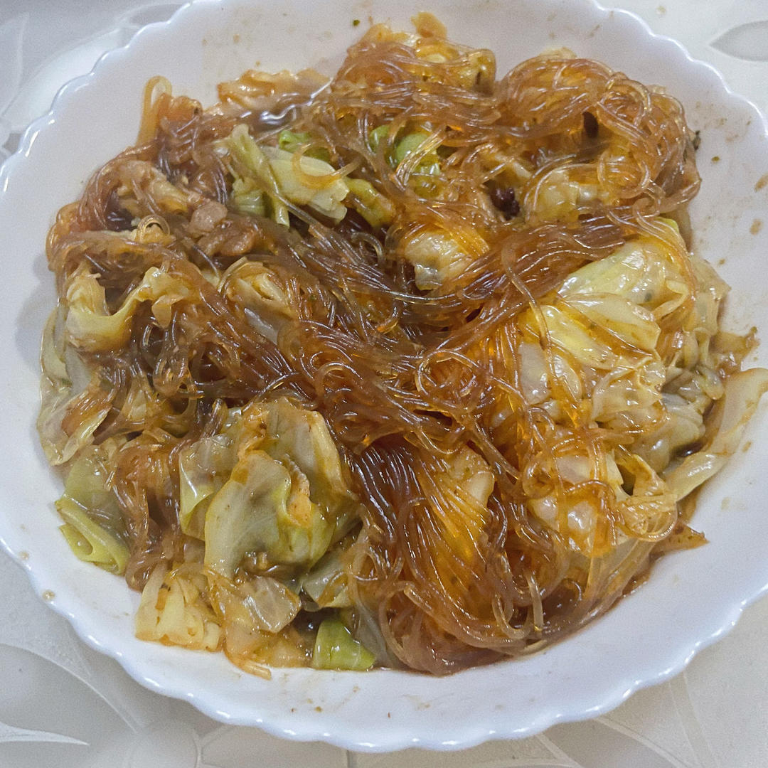 最近爱吃粉丝粉条～包菜炒粉丝