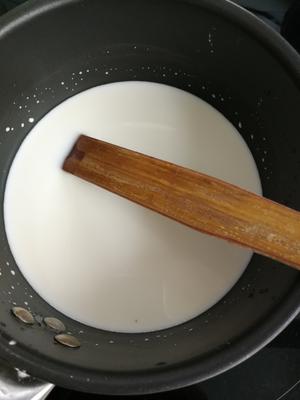 可以吸着吃的牛奶麻糬的做法 步骤2
