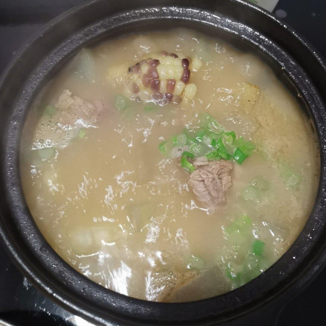 冬瓜玉米排骨汤