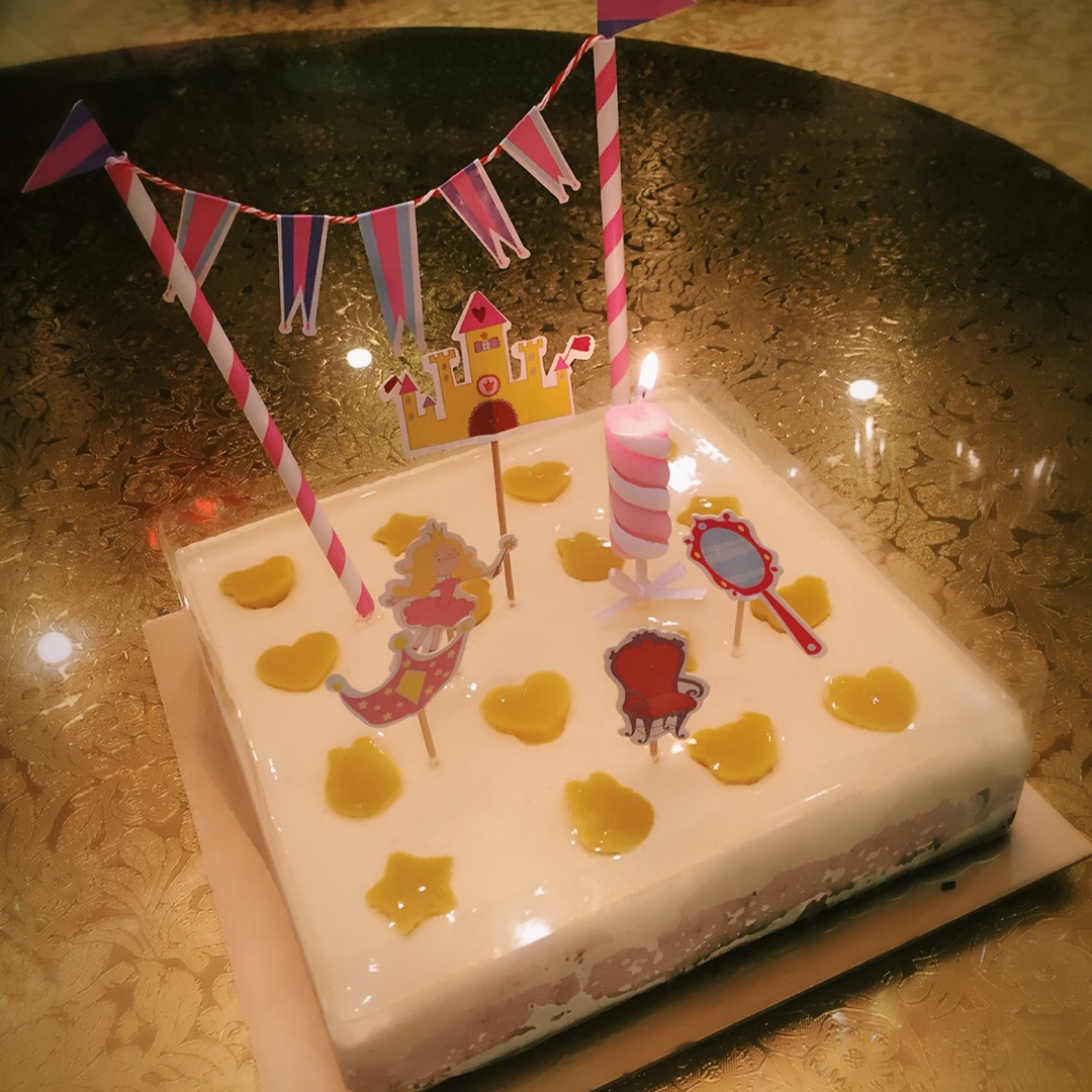 镜面多层酸奶慕斯