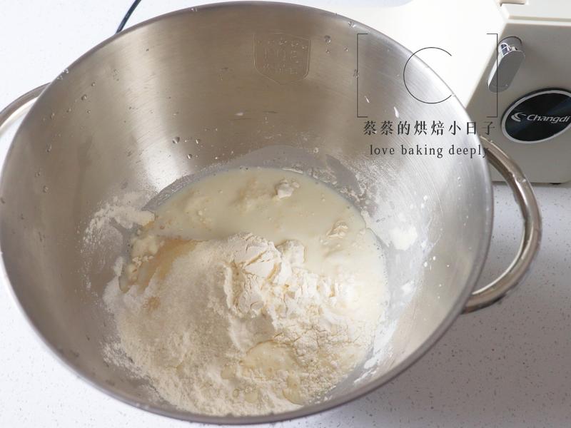 纯奶手撕吐司的做法 步骤1