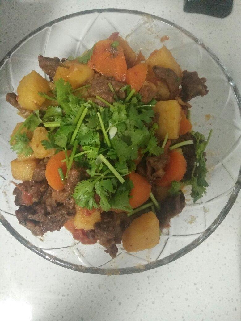红烧牛肉土豆 （独家秘制）