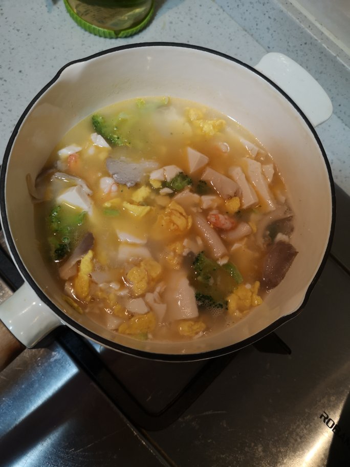 豆腐鲜虾菇菌汤