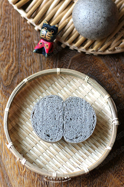 天然酵种黑芝麻全麦戗面馒头