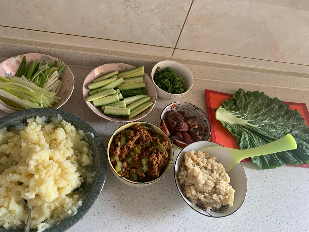 爽口东北菜包饭
